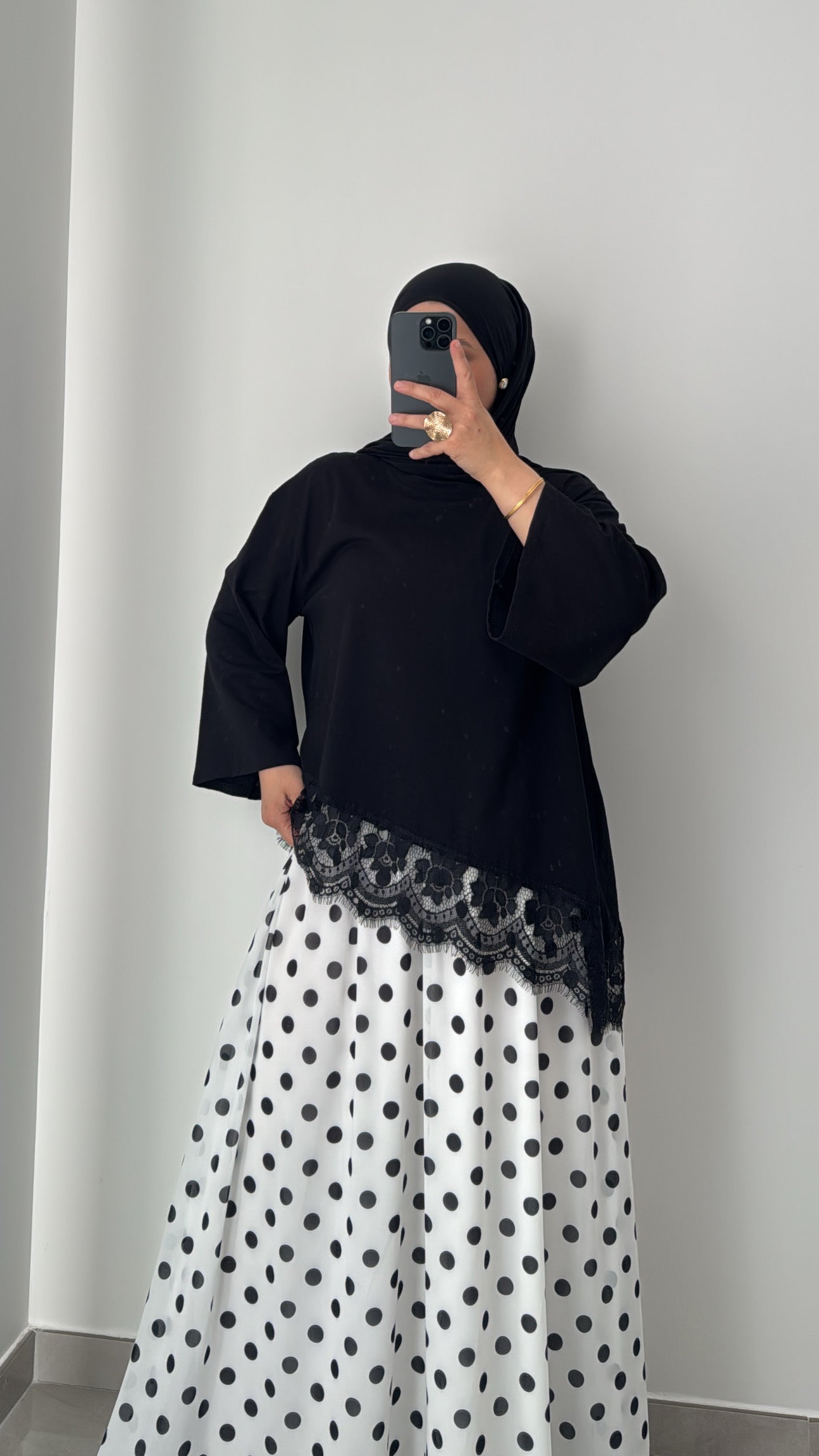 T-SHIRT MANCHES LONGUES DENTELLES - NOIR