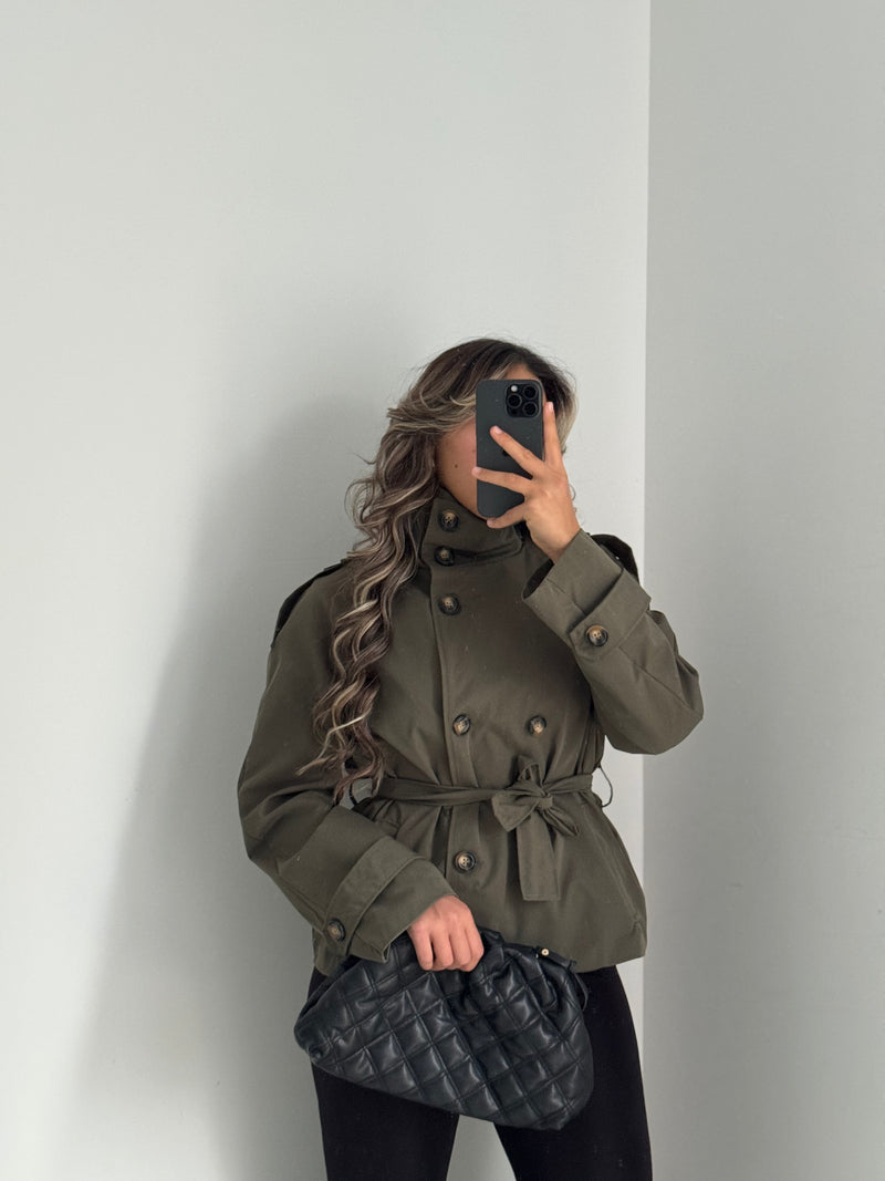 Trench court - KAKI