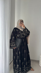 Robe brodée NOUR – NOIR