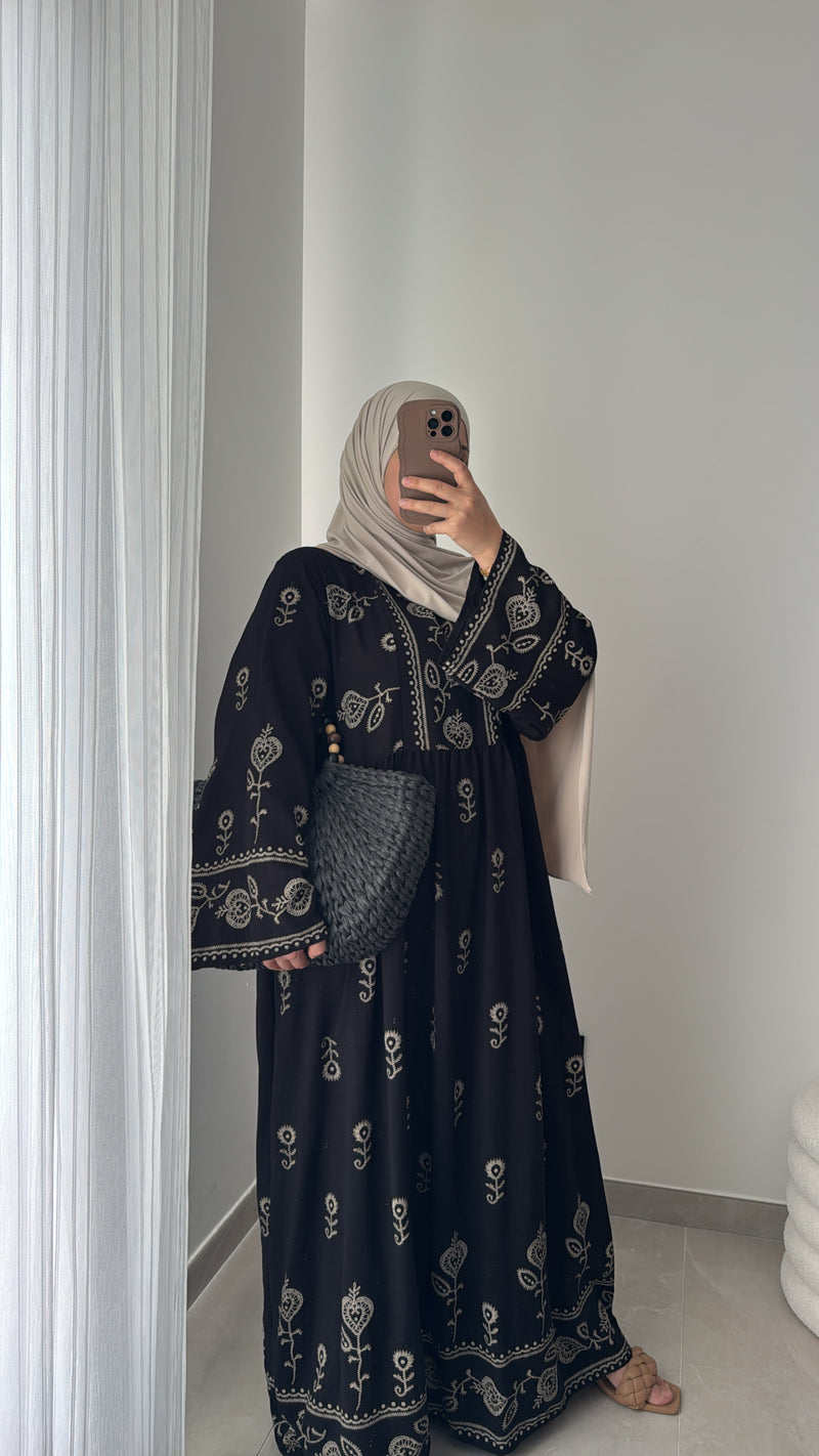 Robe brodée NOUR – NOIR