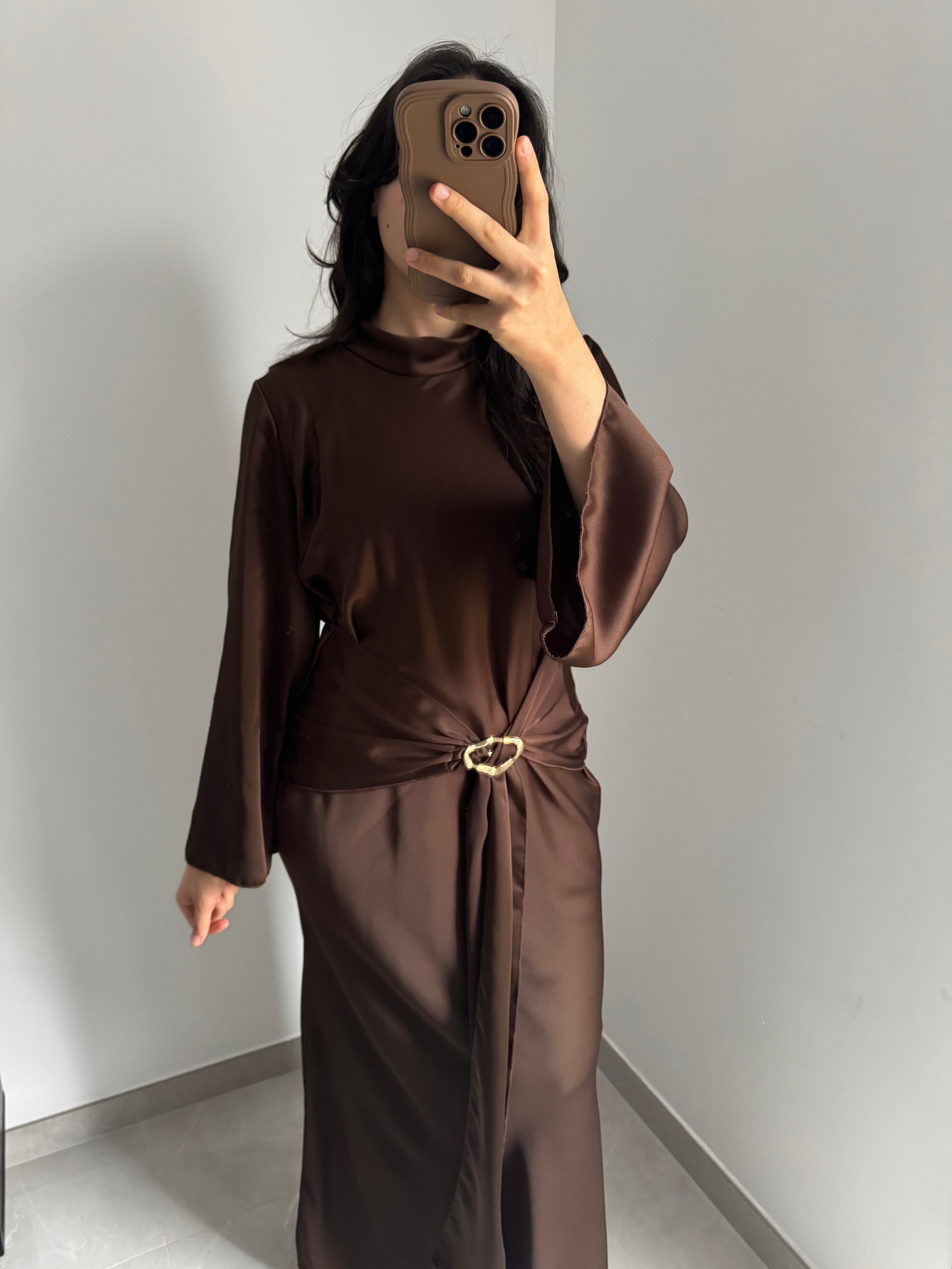 Robe satinée - MARRON