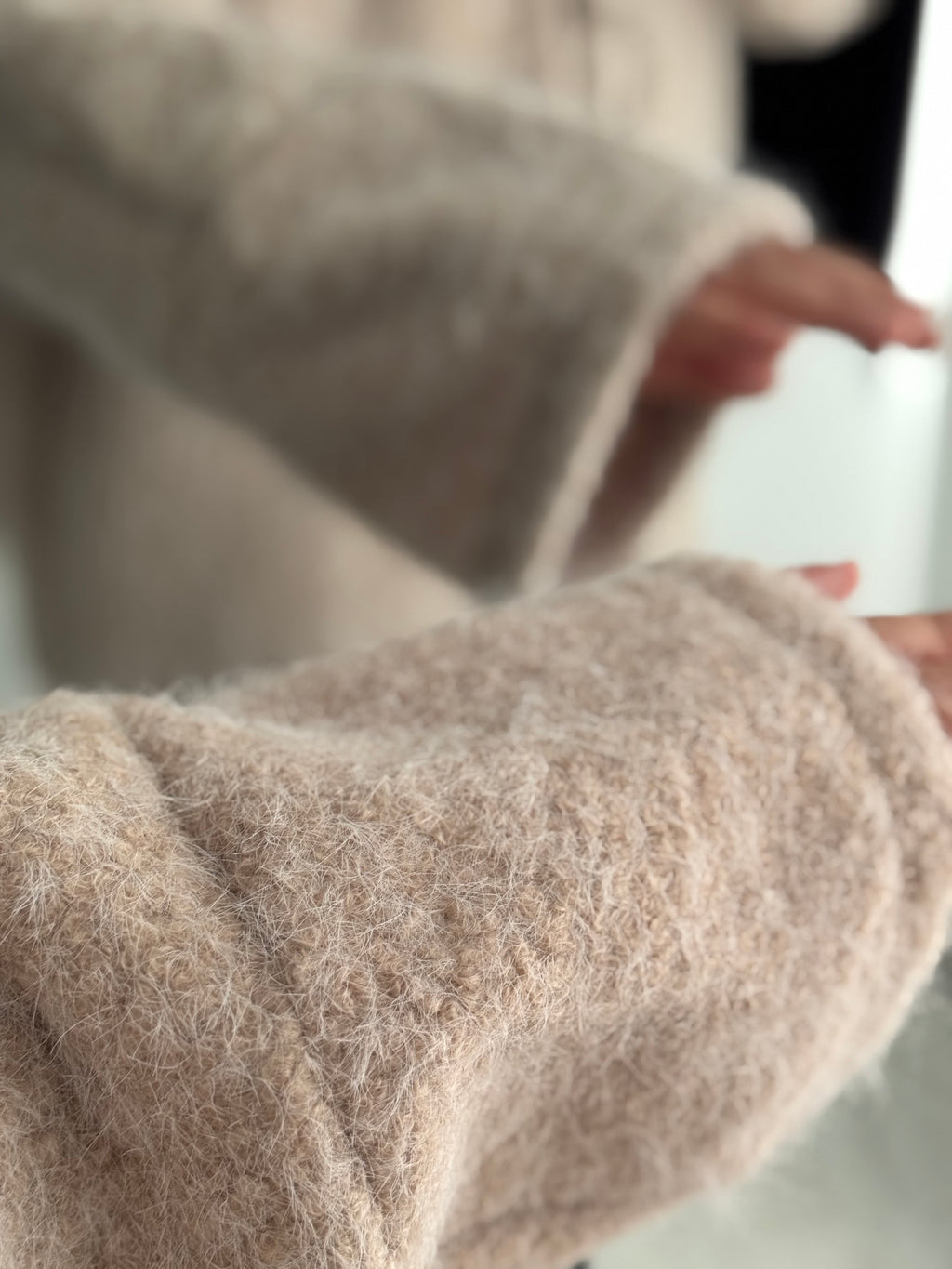 Gilet doux à noeud - BEIGE