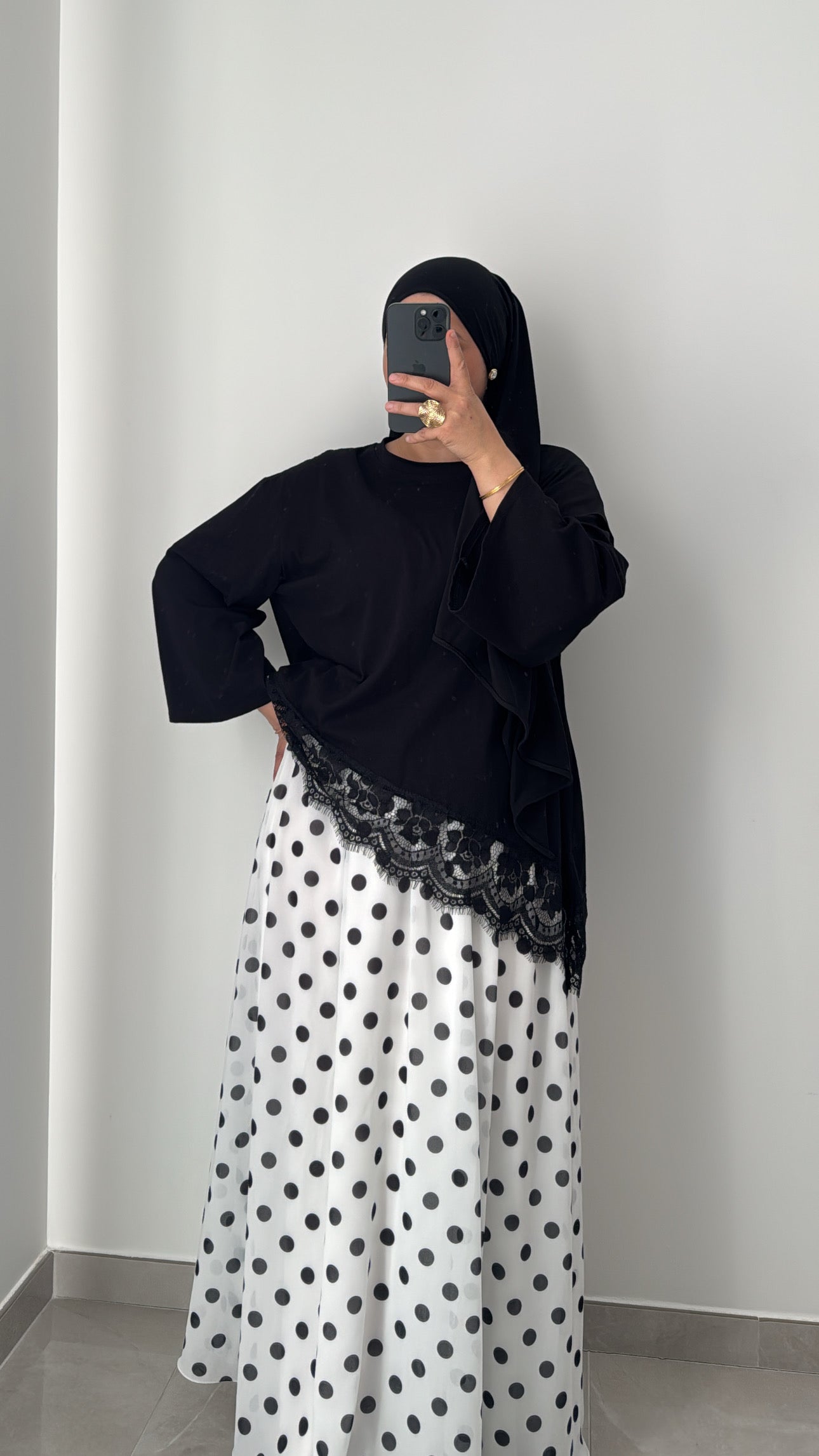 T-SHIRT MANCHES LONGUES DENTELLES - NOIR